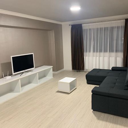 Apartament Lux Regim Hotelier Bacău Exteriér fotografie