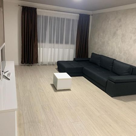 Apartament Lux Regim Hotelier Bacău Exteriér fotografie